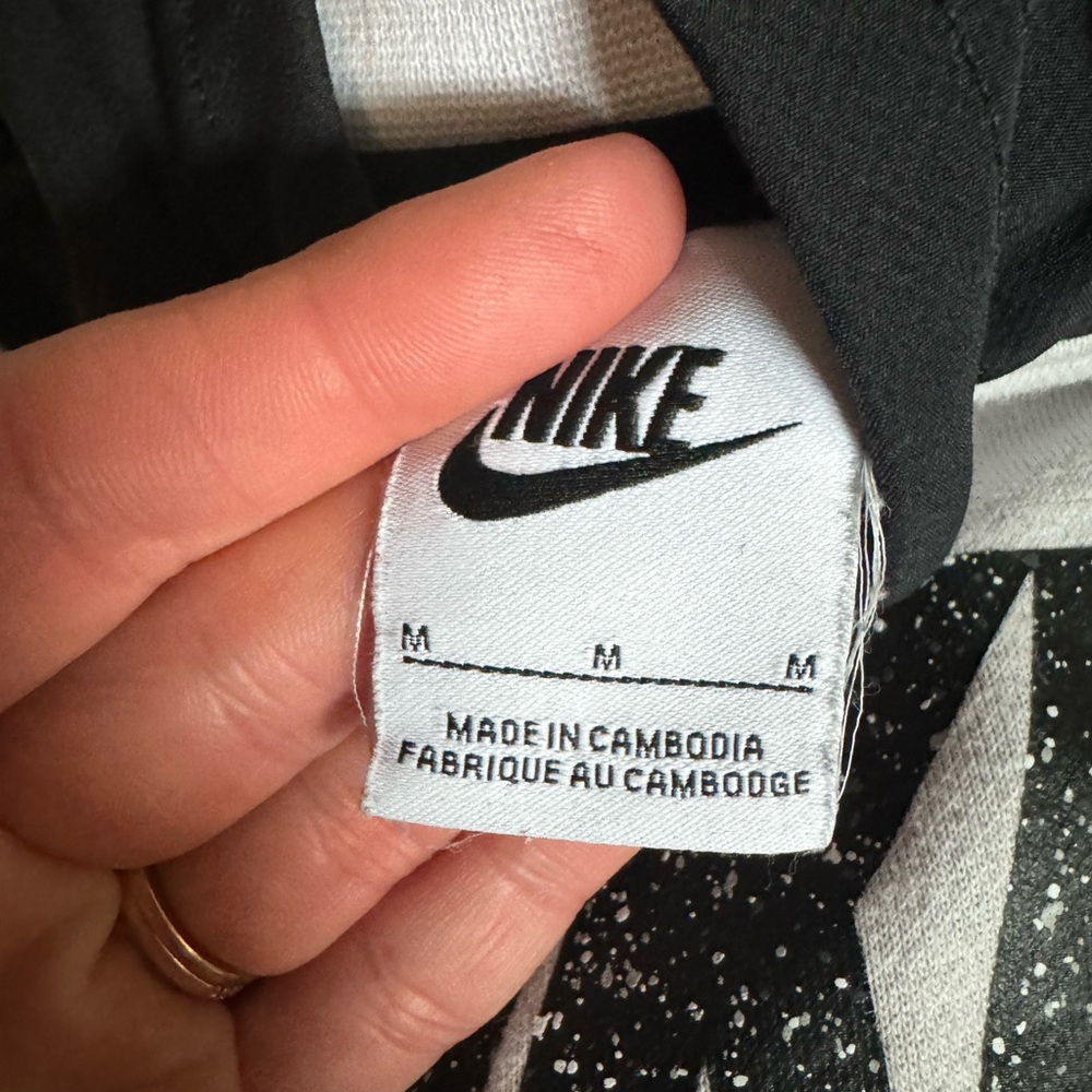Nike Hoodie - Medium